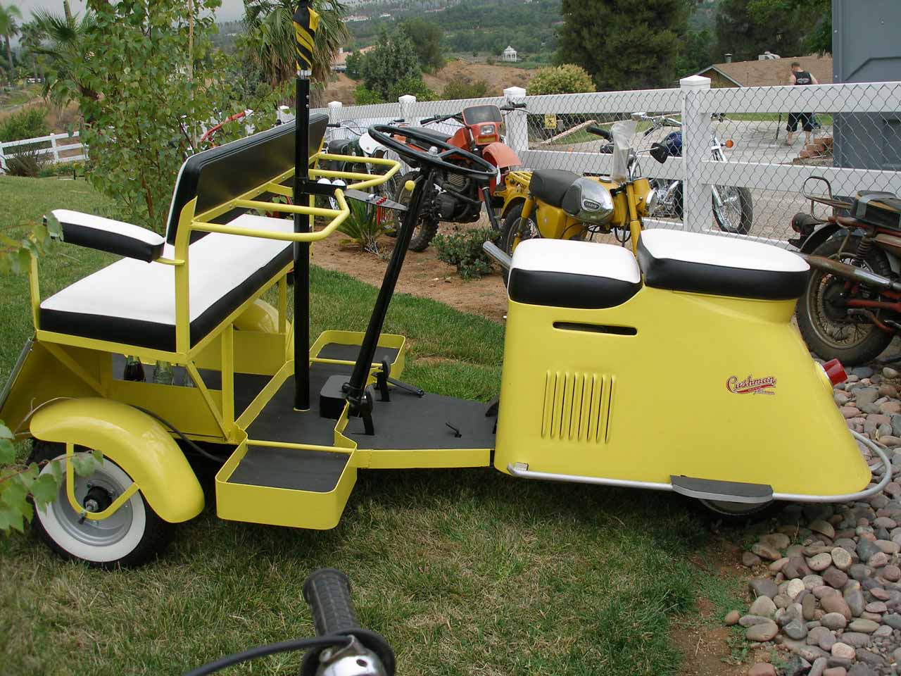 Cushman 1954 Golf Cart